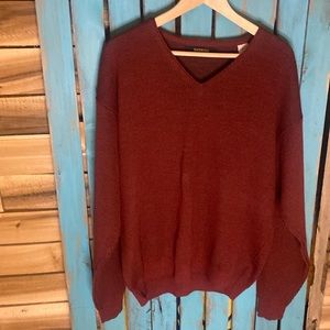Bachrach Merino wool acrylic blend v neck sweater size XL red